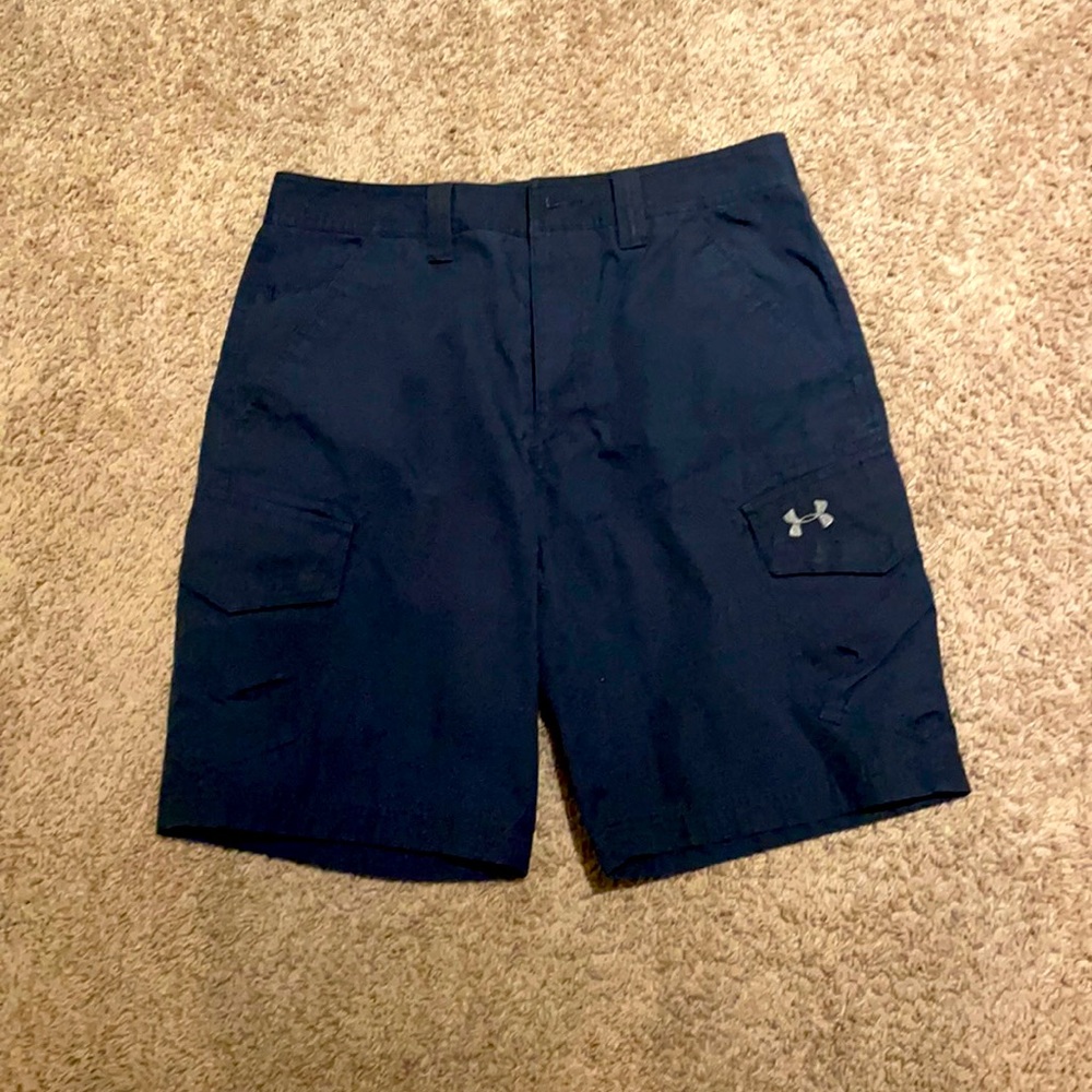 5 ⭐️ Under Armour Navy Blue Cargo Shorts